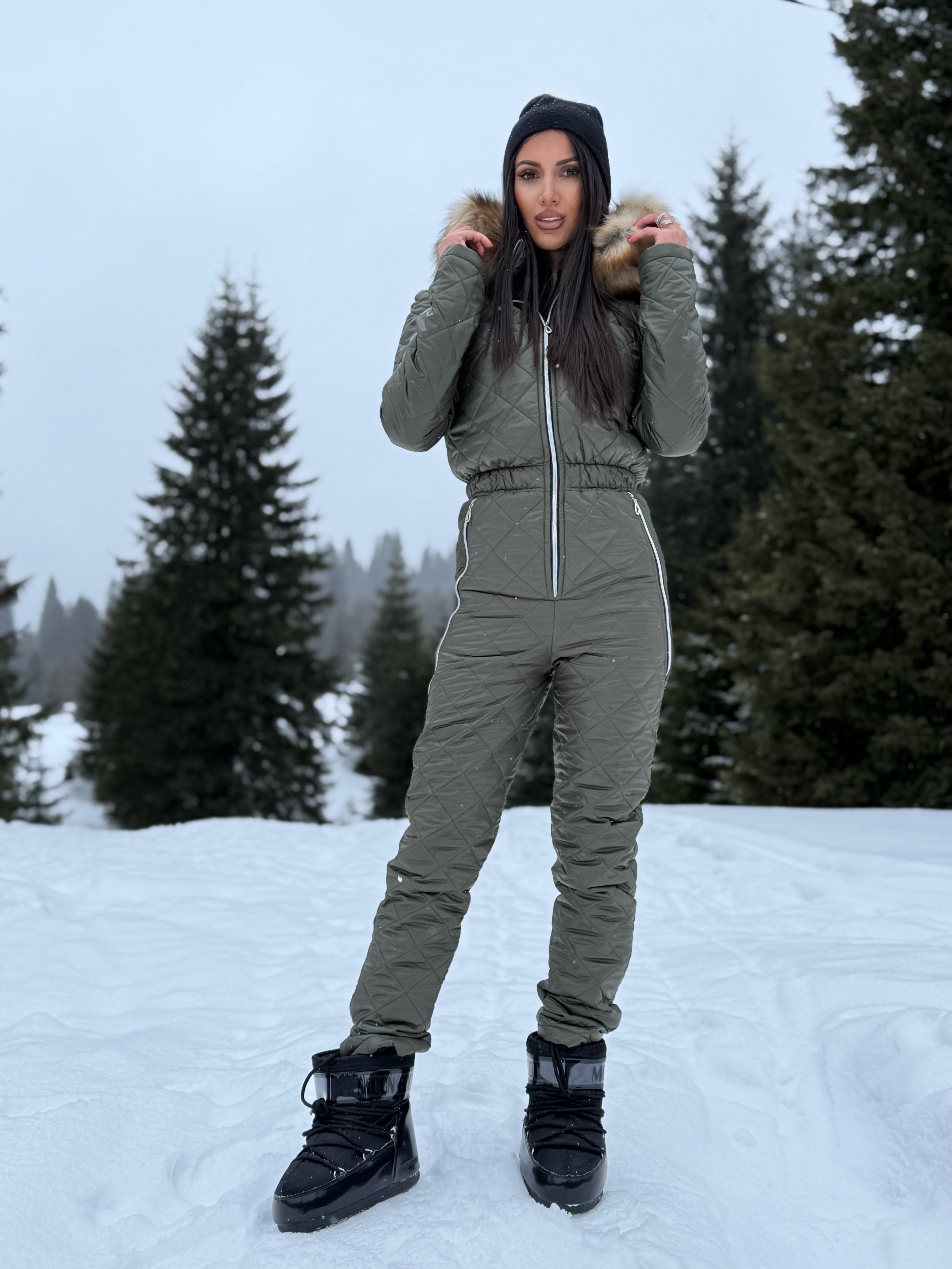 Salopeta de ski kaki cu blana detasabila!